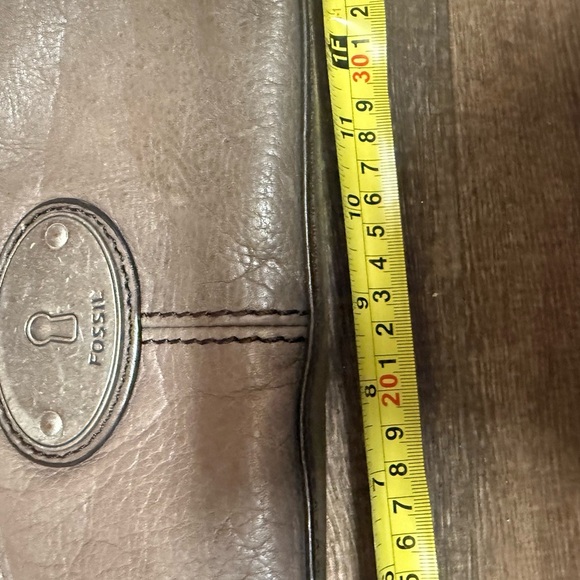 Fossil mint near new condition large Gray Leather Shoulder Bag/crossbody KEY - Picture 11 of 16